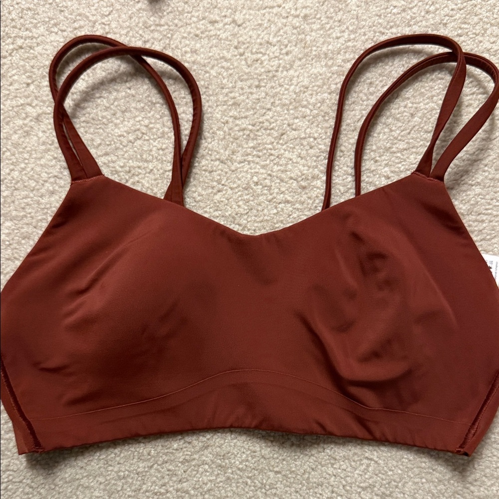 Lululemon like a cloud bra